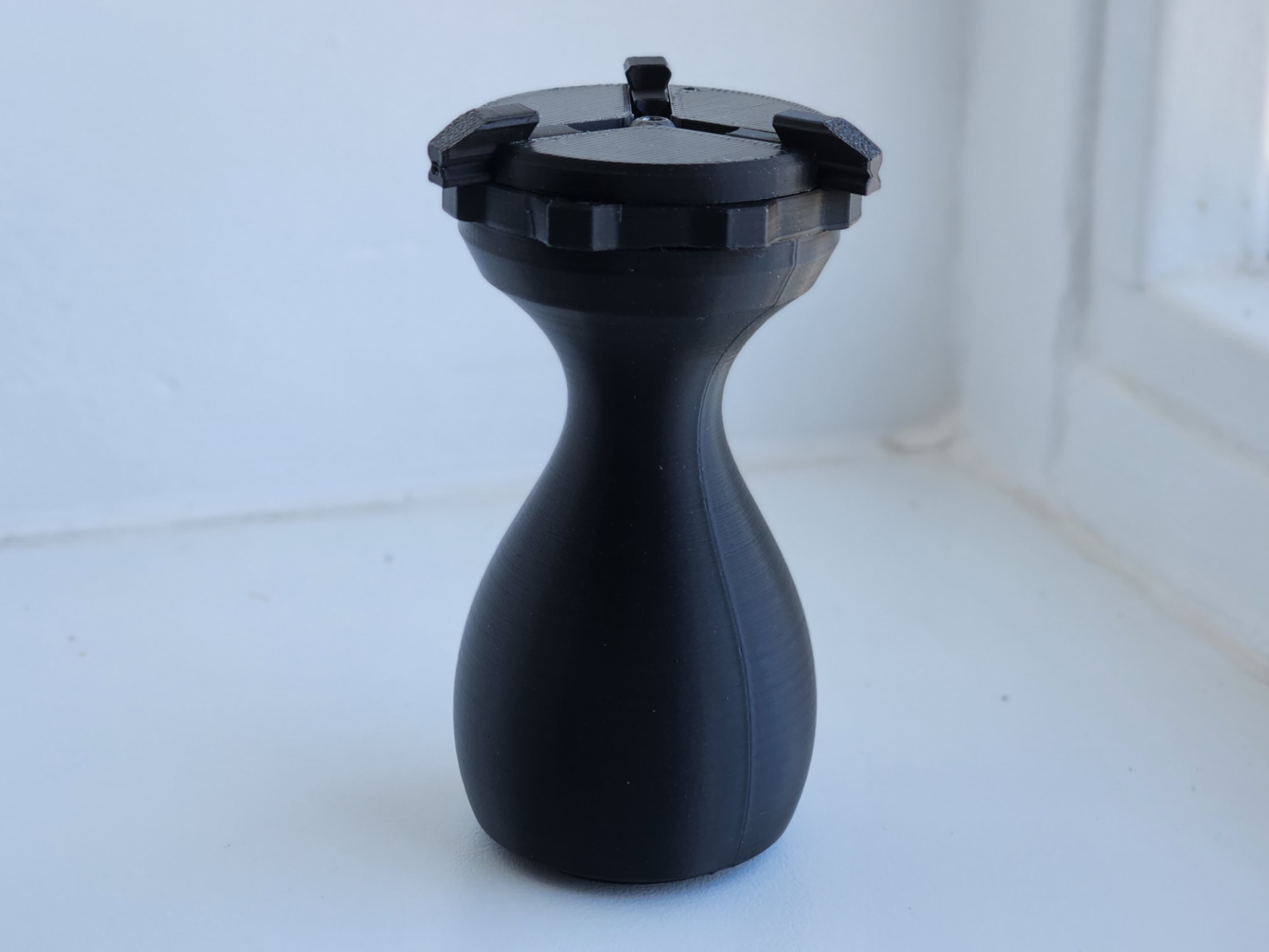 Miniature painting handle: "The Chuck"