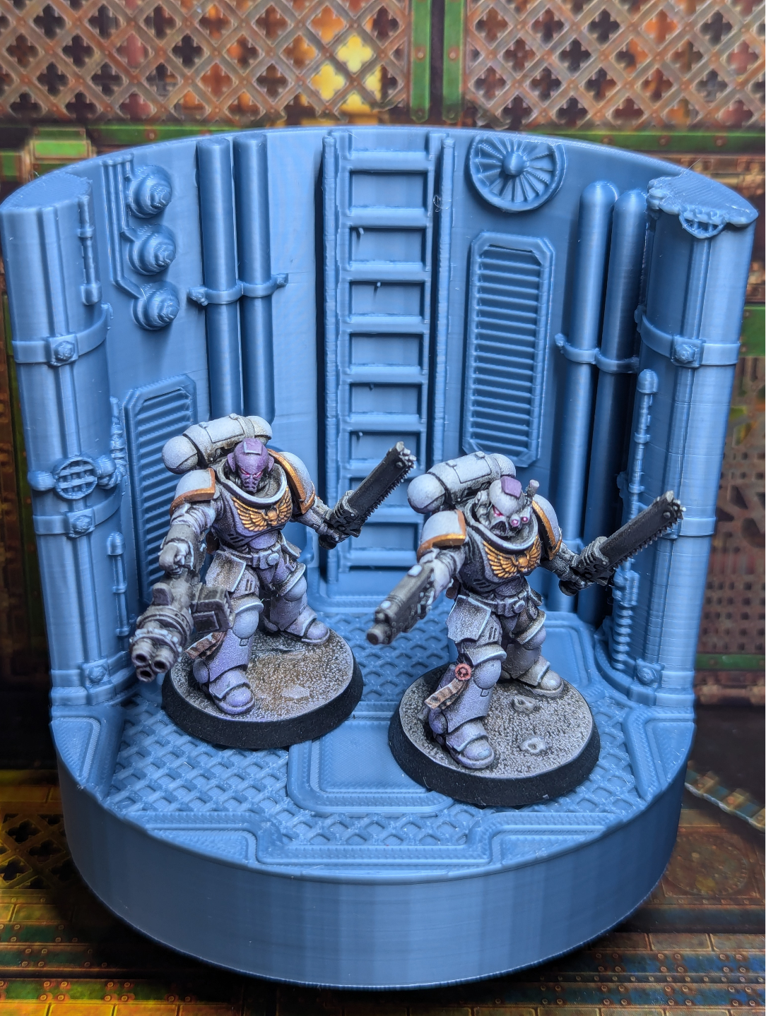 Miniature Display Stand G Hero Stand Grimdark