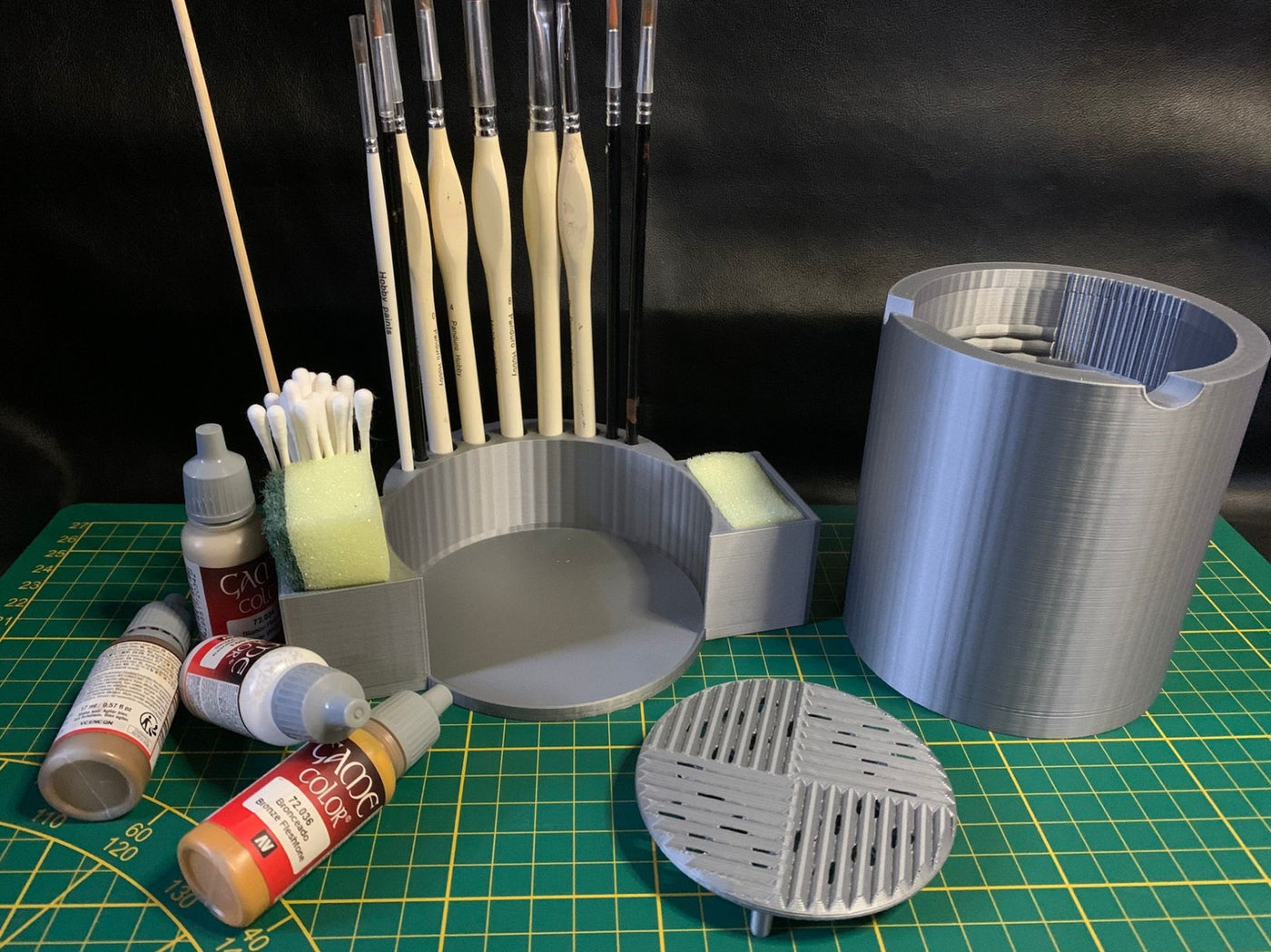 The MPDS Miniature Paint Battle Station
